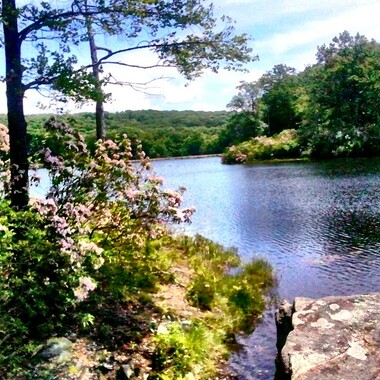 One of several lakes to be experienced at Harriman State Park in nearby Hudson Valley, NY. Photo: Surfergirl30 / Flickr CC